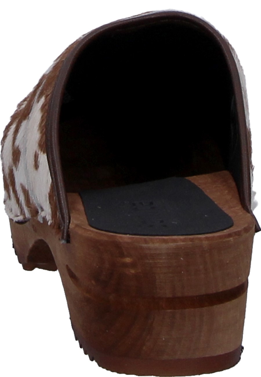 sanita cow clogs